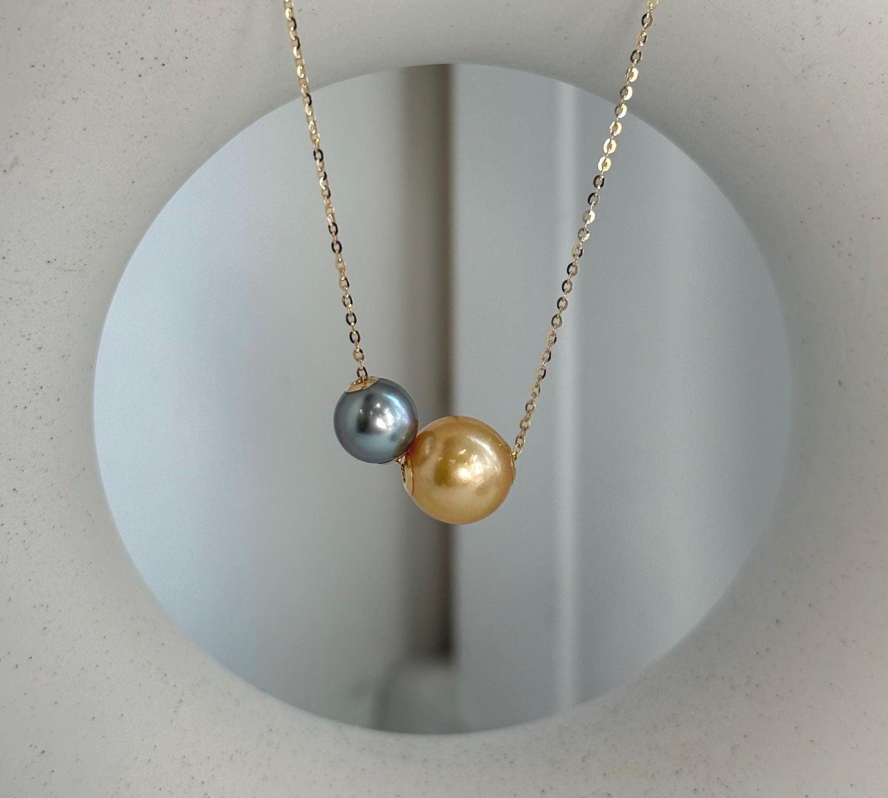 Elly’s Double Au750 18k Gold Tahitian South sea deep gold ocean Pearls Floating pendants:Extreme luster, 8.4-10.8mm.