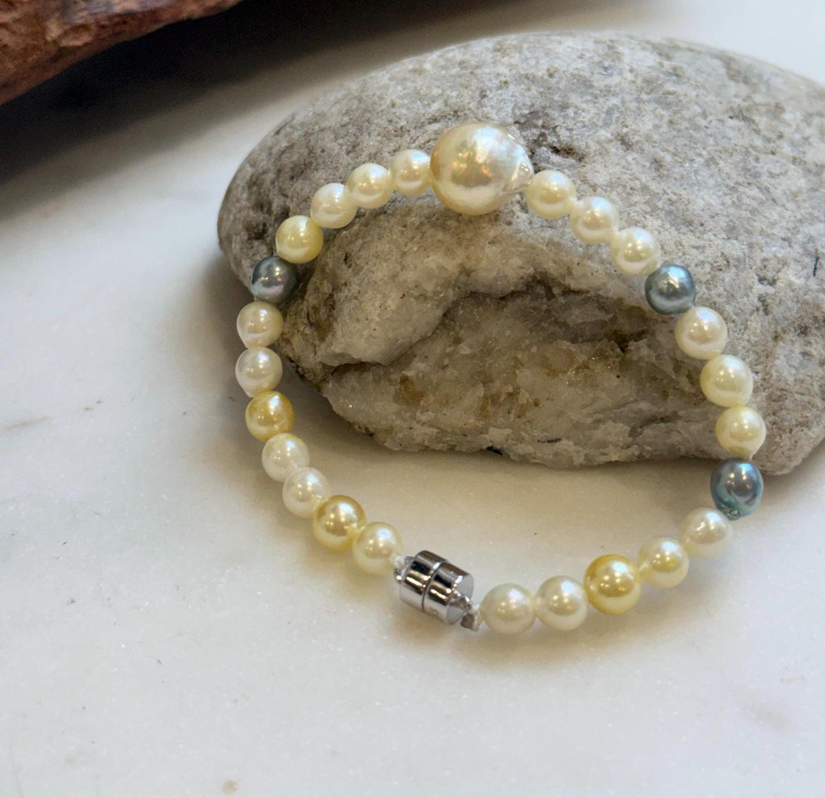 Elly’s Multicolor Ocean Pearls Bracelet: Extreme luster, South sea golden Akoya ocean Pearls, 5.6-11.1mm, S925 silver bracelet.