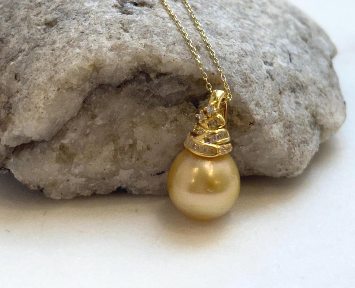 Elly’s 13.5mm huge South Sea deep Golden ocean Pearl pendant: Extreme luster, 2.4cm high, S925 silver 18k gold plated pendant. high quality golden ocean pearl pendant gift for her