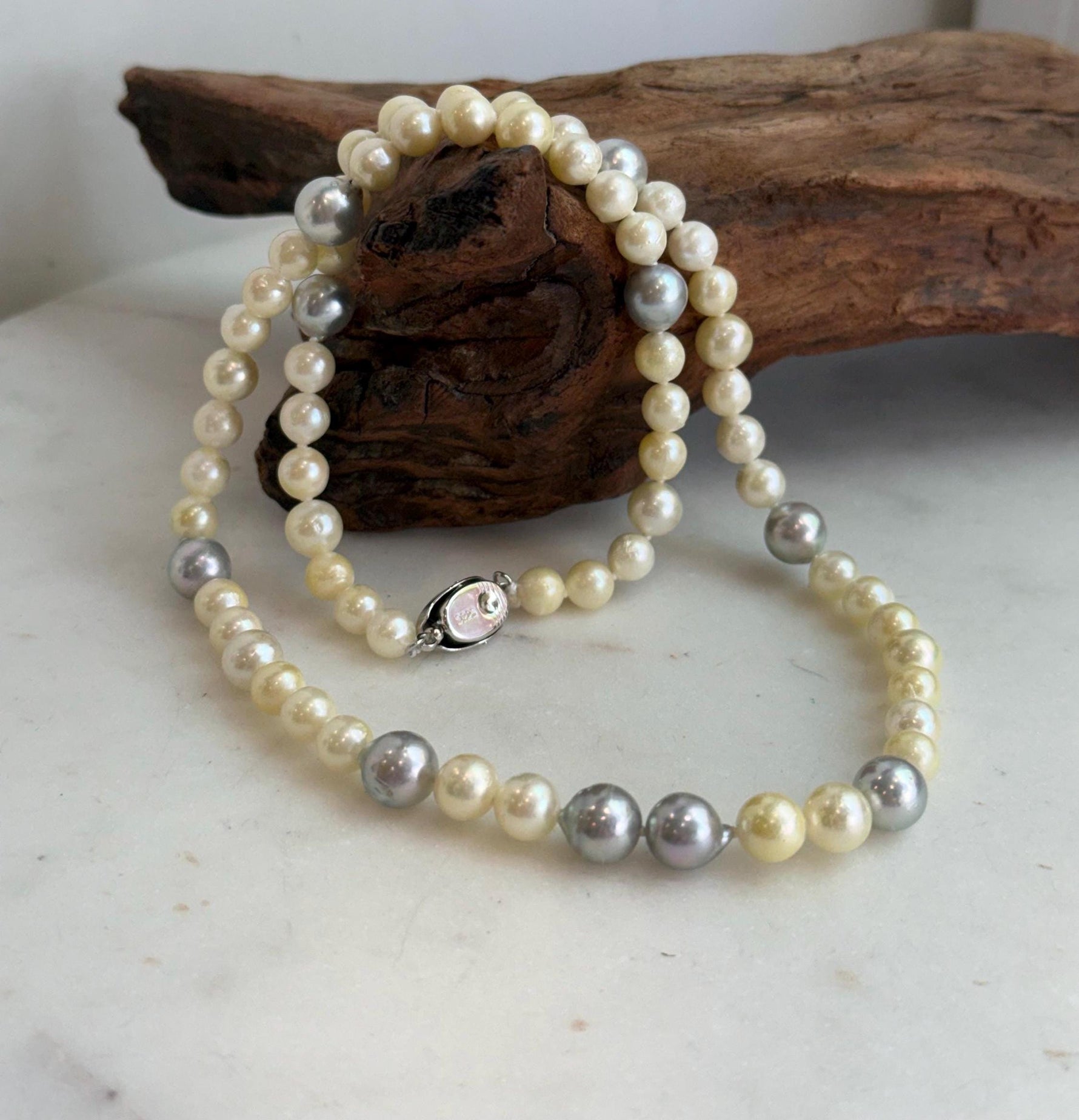 Akoya ocean golden silver pearls necklace strand