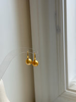 Elly’s 9.6mm Genius South sea deep golden ocean Pearls Earrings hooks: Extreme luster mirrored, 2.2cm high, S925 silver earrings.