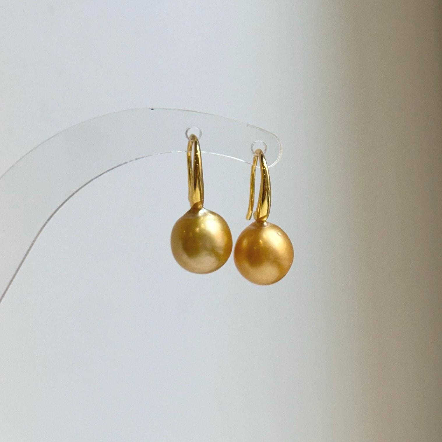Elly’s 9.6mm Genius South sea deep golden ocean Pearls Earrings hooks: Extreme luster mirrored, 2.2cm high, S925 silver earrings.