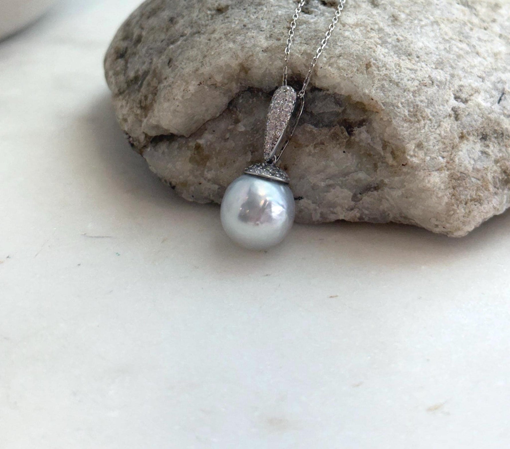 Australian ocean white silver pearl pendant for her birthday