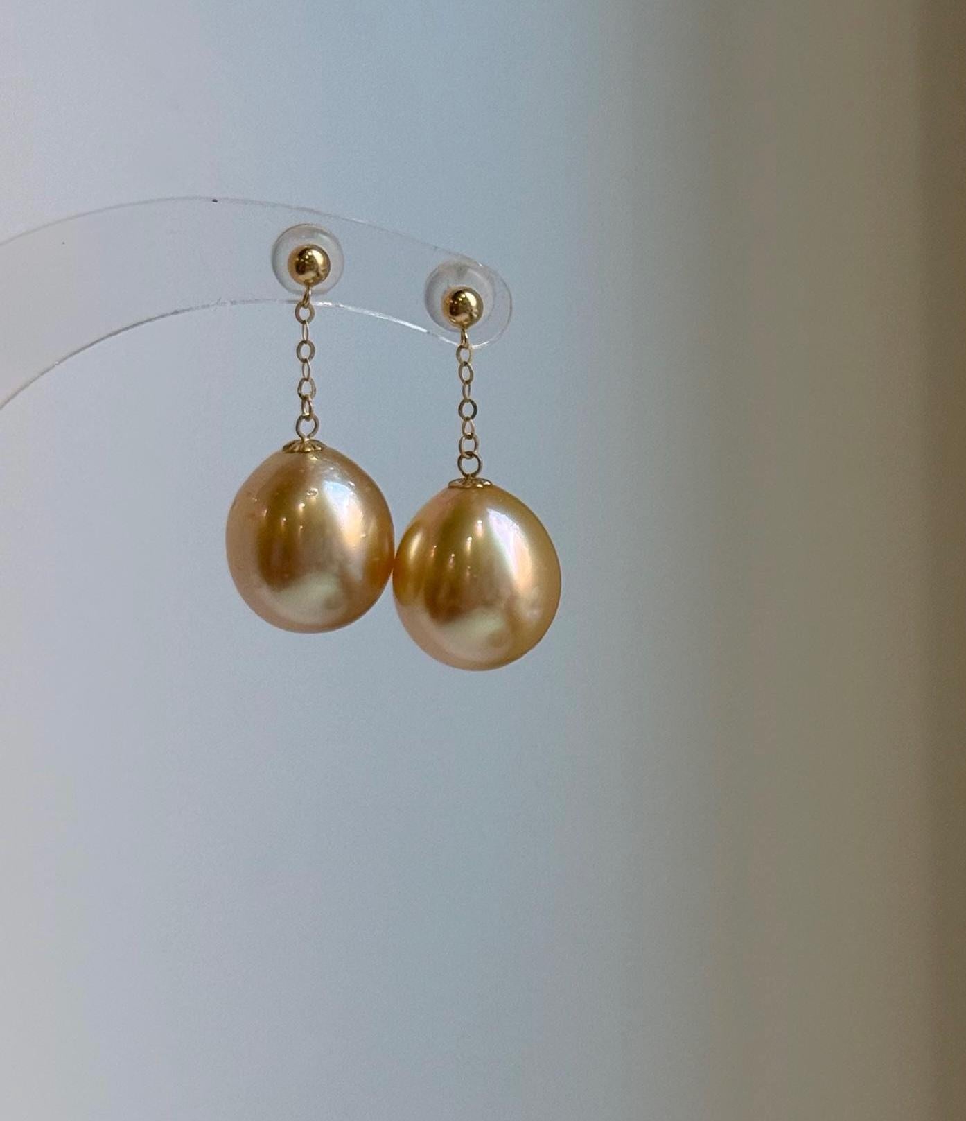 Elly’s 11.6mm Au750 18K gold South sea golden ocean pearls Earrings: Extreme luster mirrored, 18k real gold earrings chandeliers. high quality real gold ocean golden pearls earrings for her anniversary