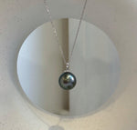 Elly’s 12.3mm Au750 18K Gold Genius Tahitian peacock green Ocean Pearl Pendant: Extreme luster mirrored, 1.9cm high, 18K real gold pendant. high quality real gold pearl pendant for her