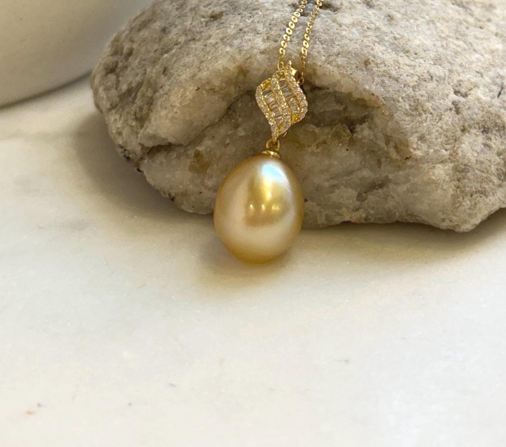Elly’s 14.3mm Huge Genius South sea Deep Tea gold ocean pearl Pendant: Extreme luster mirrored, 3.2cm high, s925 silver pendant.