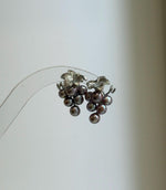 Elly’s 4.8-5.8mm Genius Freshwater purple Keshi Pearls Grape Earrings: Extreme luster mirrored, 1.4x2.2cm, S925 silver earrings.