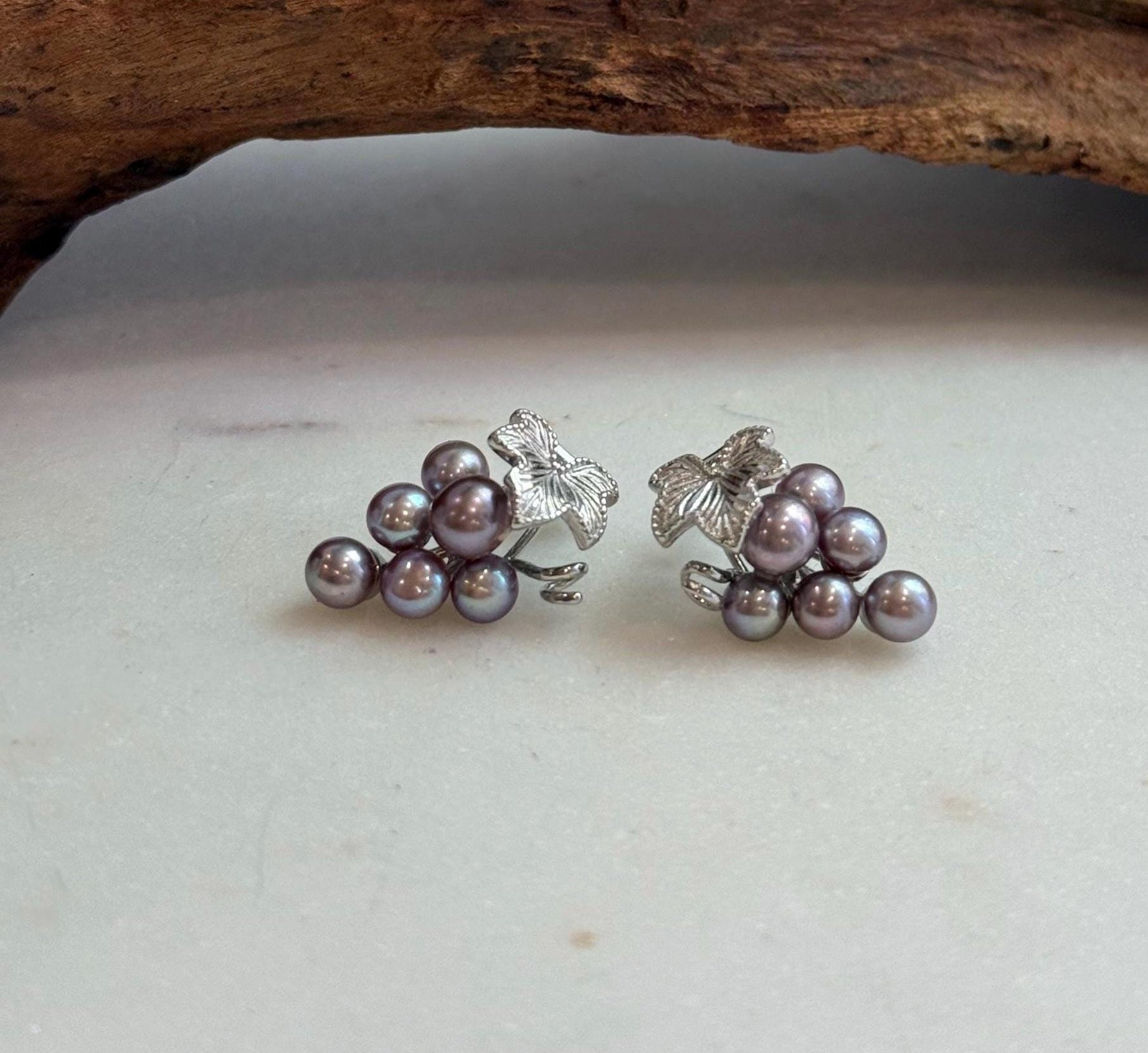 Elly’s 4.8-5.8mm Genius Freshwater purple Keshi Pearls Grape Earrings: Extreme luster mirrored, 1.4x2.2cm, S925 silver earrings.