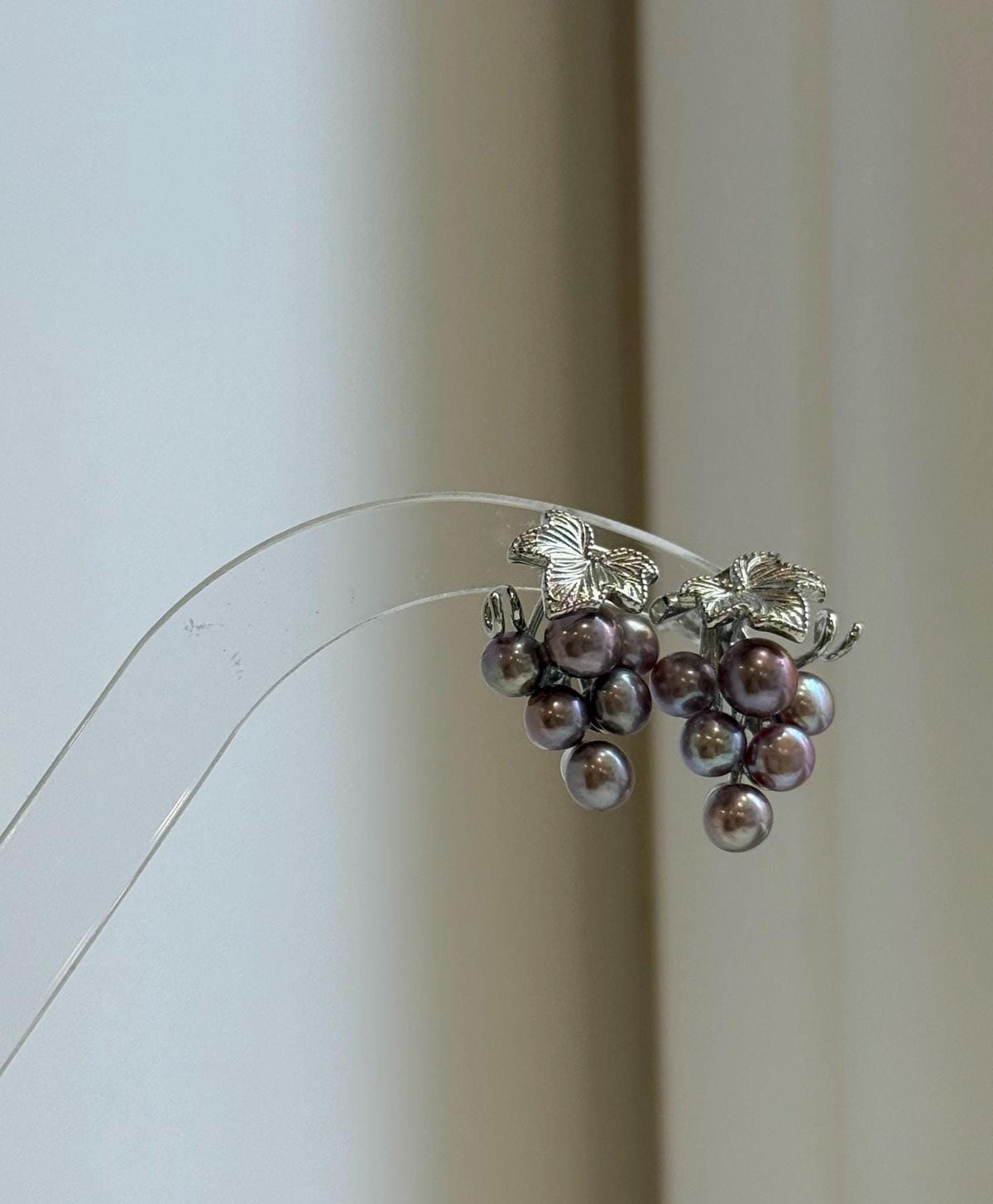 Elly’s 4.8-5.8mm Genius Freshwater purple Keshi Pearls Grape Earrings: Extreme luster mirrored, 1.4x2.2cm, S925 silver earrings.