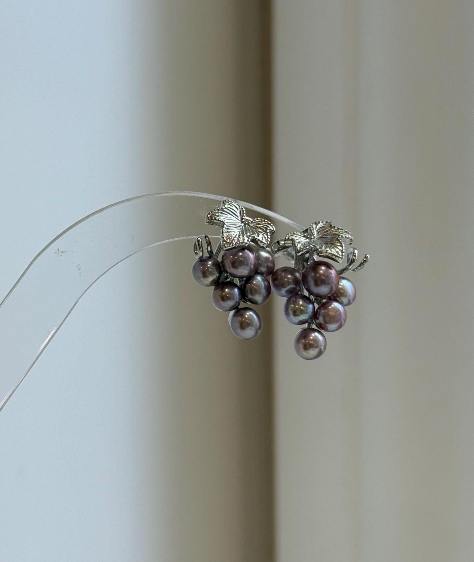 Elly’s 4.8-5.8mm Genius Freshwater purple Keshi Pearls Grape Earrings: Extreme luster mirrored, 1.4x2.2cm, S925 silver cool grape earrings.