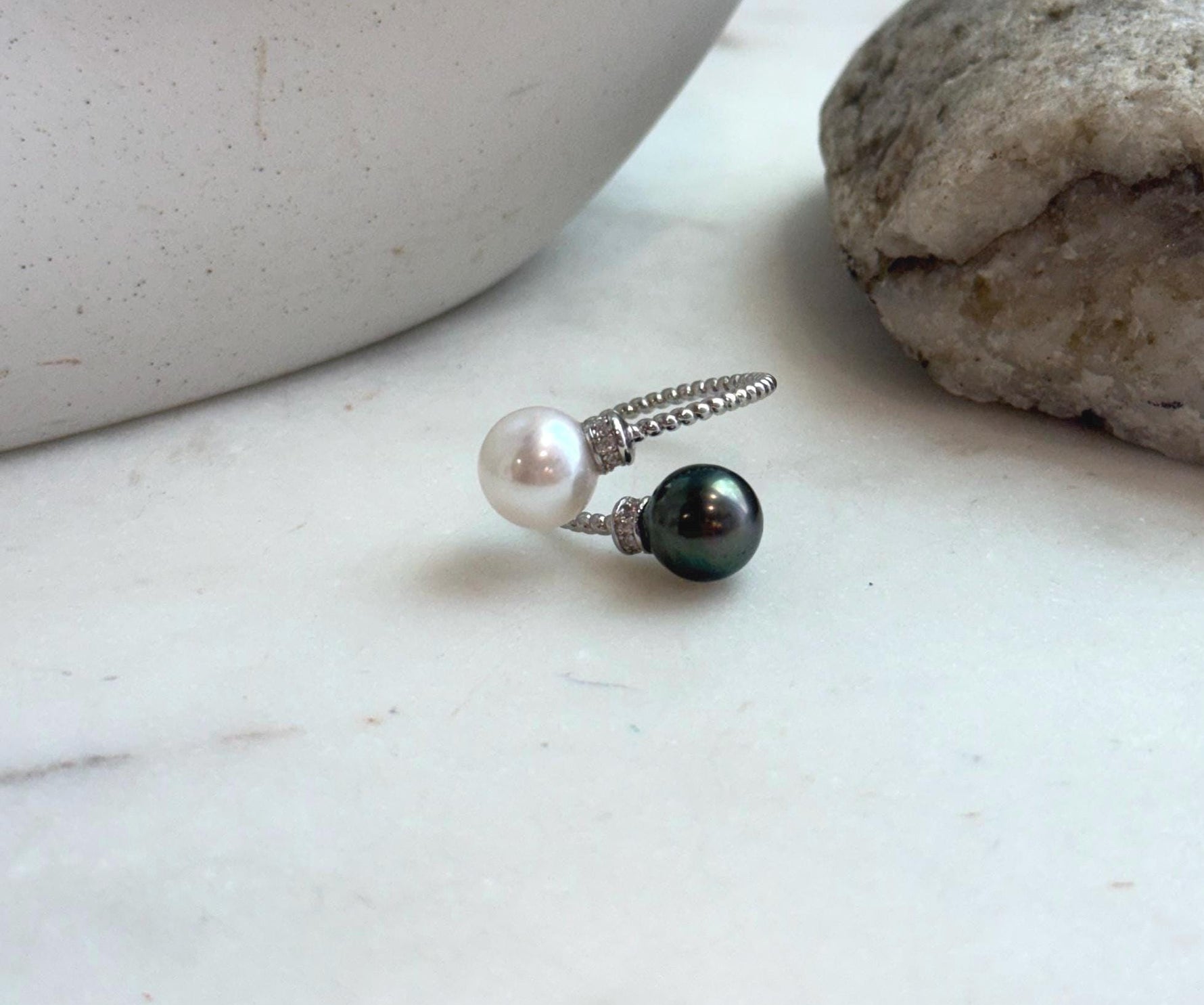 Elly’s Double Tahitian ocean Edison pearls Ring: Extreme luster mirrored, 9-9.5mm , S925 silver adjustable minimalist high quality daily price pearls Ring.