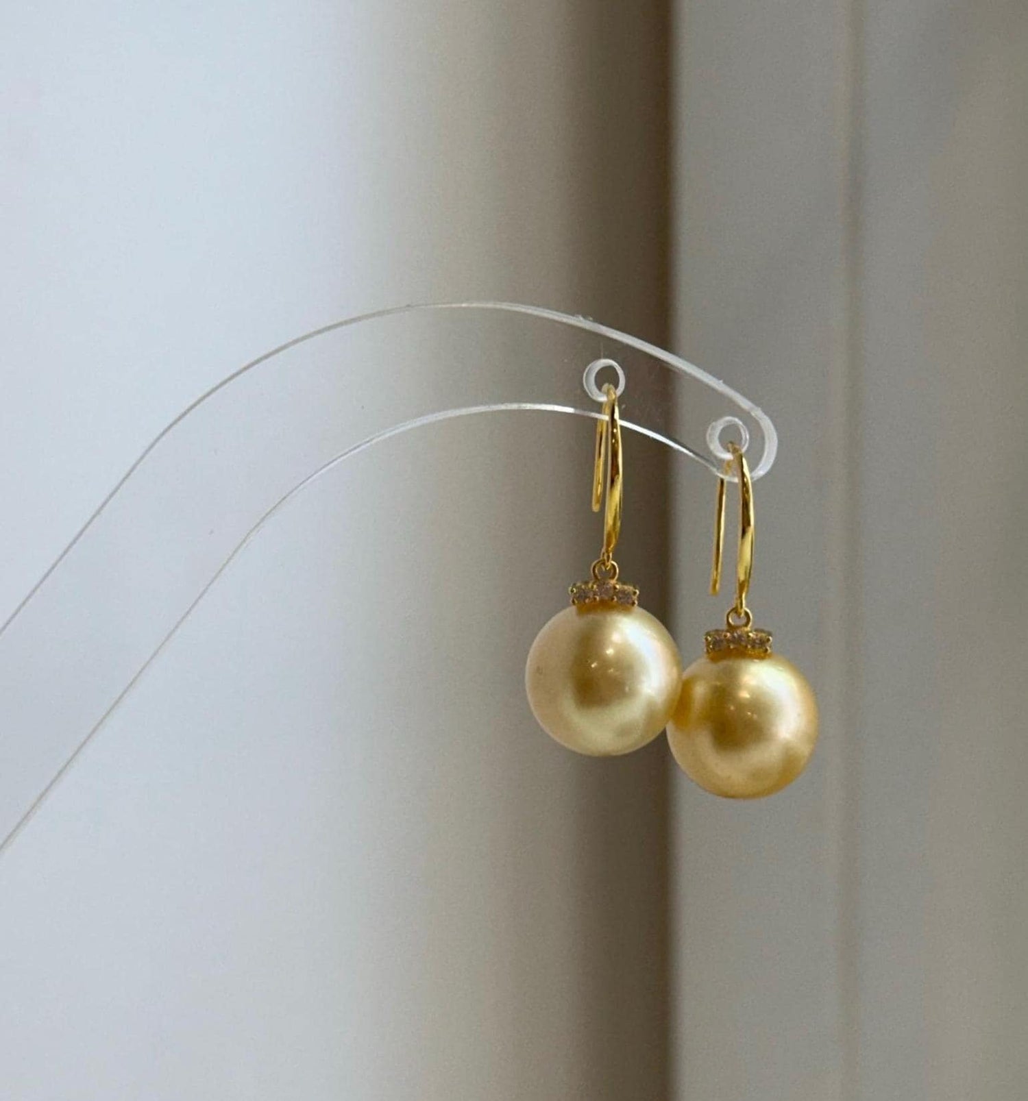 south sea golden quality earrings hooks