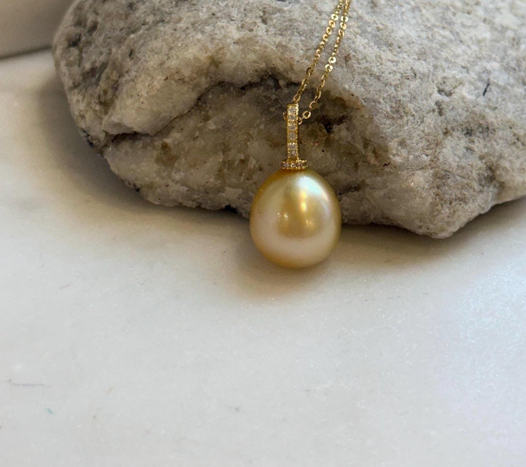 Elly’s 13.9mm Huge Genius South sea Deep Tea gold ocean pearl high quality fancy cool daily office Pendant for her holiday