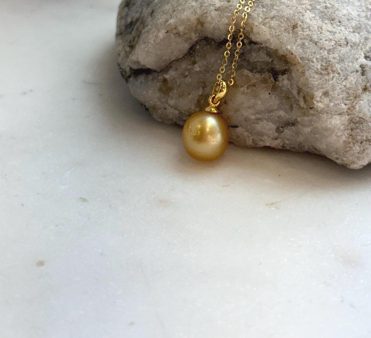 Elly’s 10.1mm South Sea deep Gold ocean Pearl pendant: Extreme luster mirrored, 1.7cm high, S925 silver pendant.