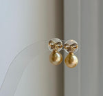 Elly’s 9.1mm South sea deep golden ocean Pearls Earrings: Extreme luster mirrored, 1.6cm high, S925 silver cool earrings.