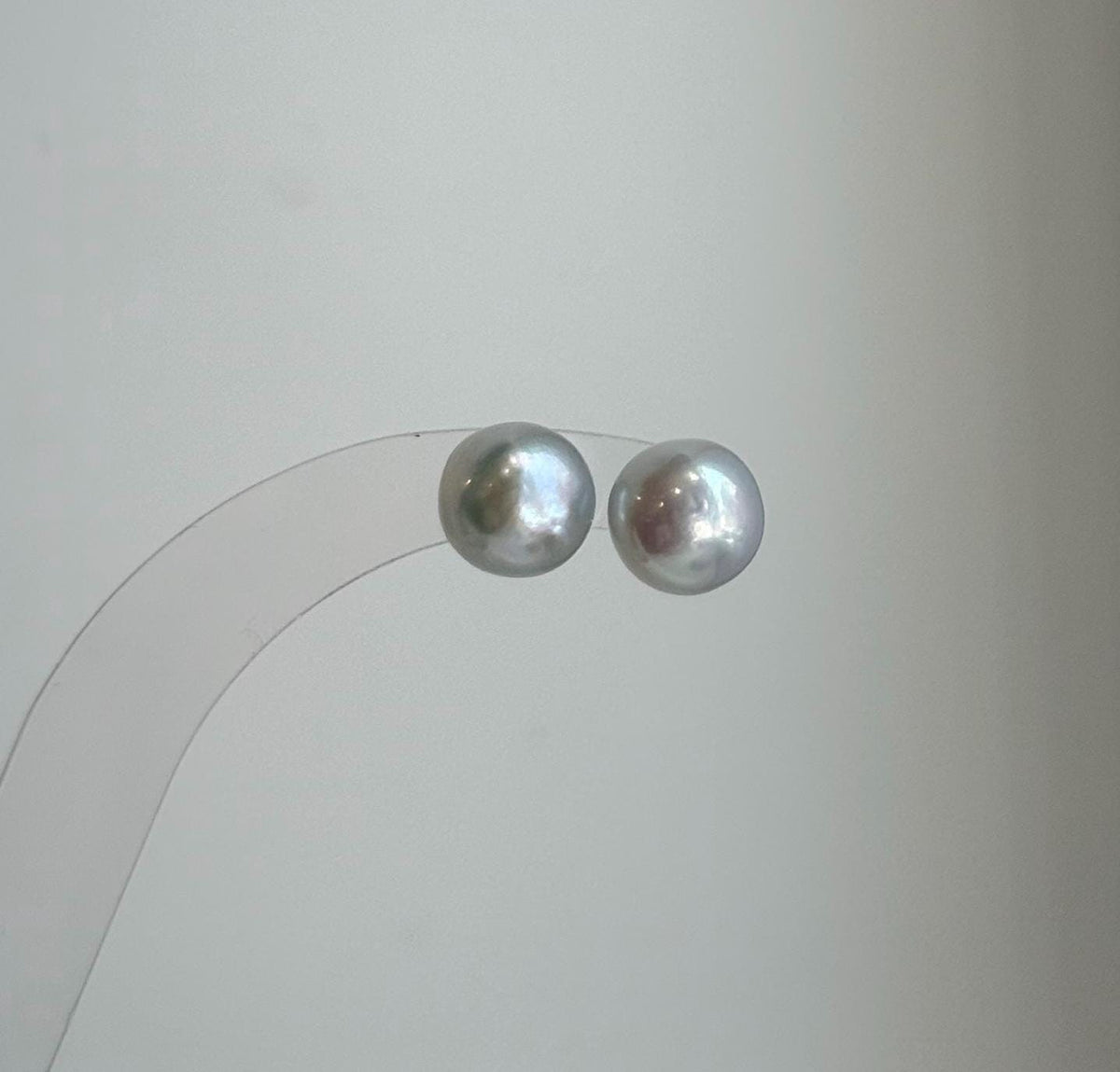 white blue Edison pearls earrings