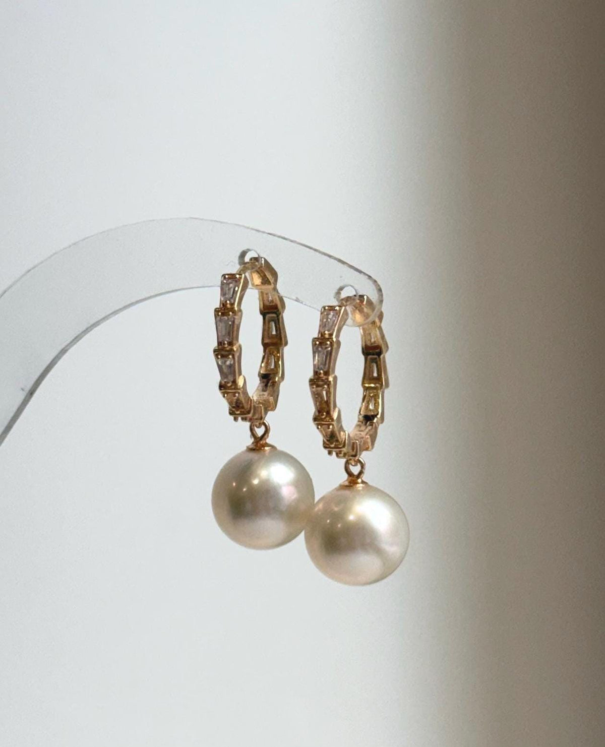 Elly’s 10.9mm Edison white Pearls Earrings Hoops: Extreme luster Mirrored, 3cm high, S925 silver earrings.