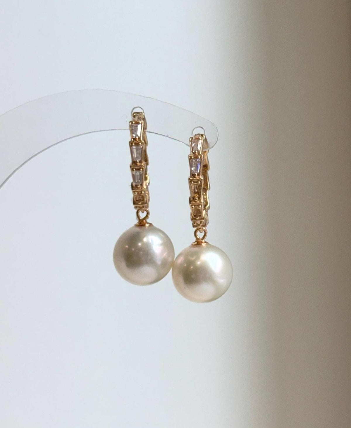 Elly’s 10.9mm Edison white Pearls Earrings Hoops: Extreme luster Mirrored, 3cm high, S925 silver earrings.