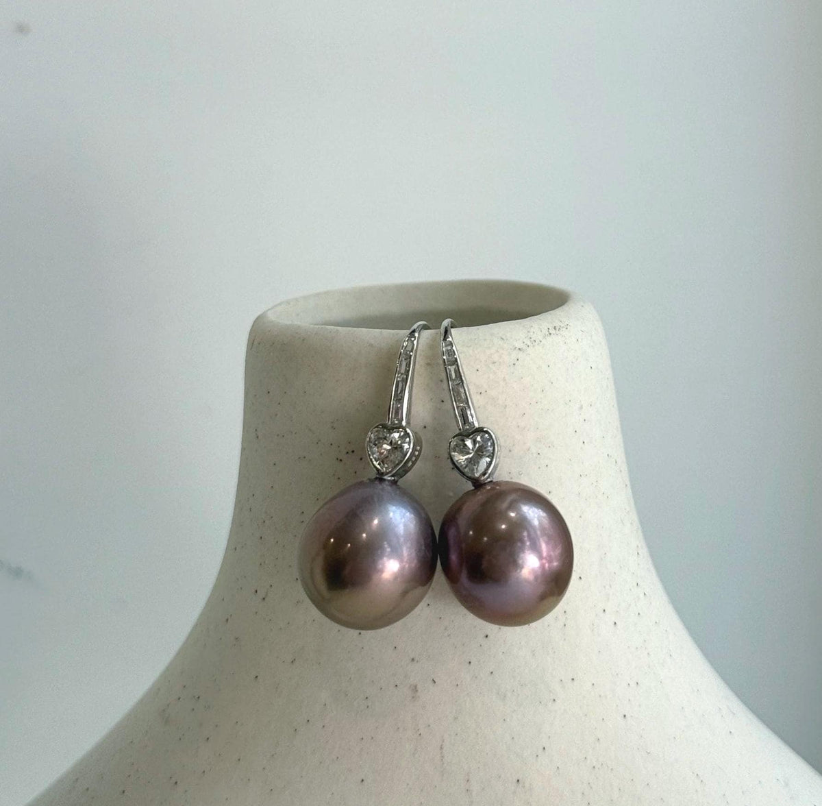 Elly’s 12.5mm Edison Rose lavender Pearls Earrings Hooks: Extreme luster Mirrored, 2.8cm high, S925 silver cool earrings.