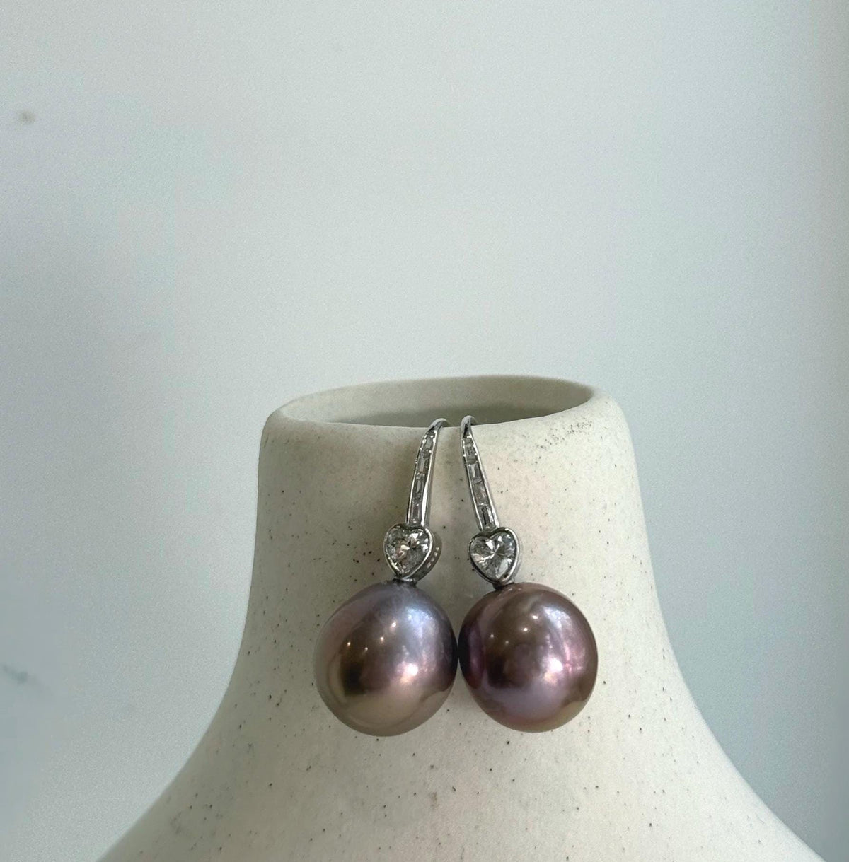 Elly’s 12.5mm Edison Rose lavender Pearls Earrings Hooks: Extreme luster Mirrored, 2.8cm high, S925 silver cool earrings.