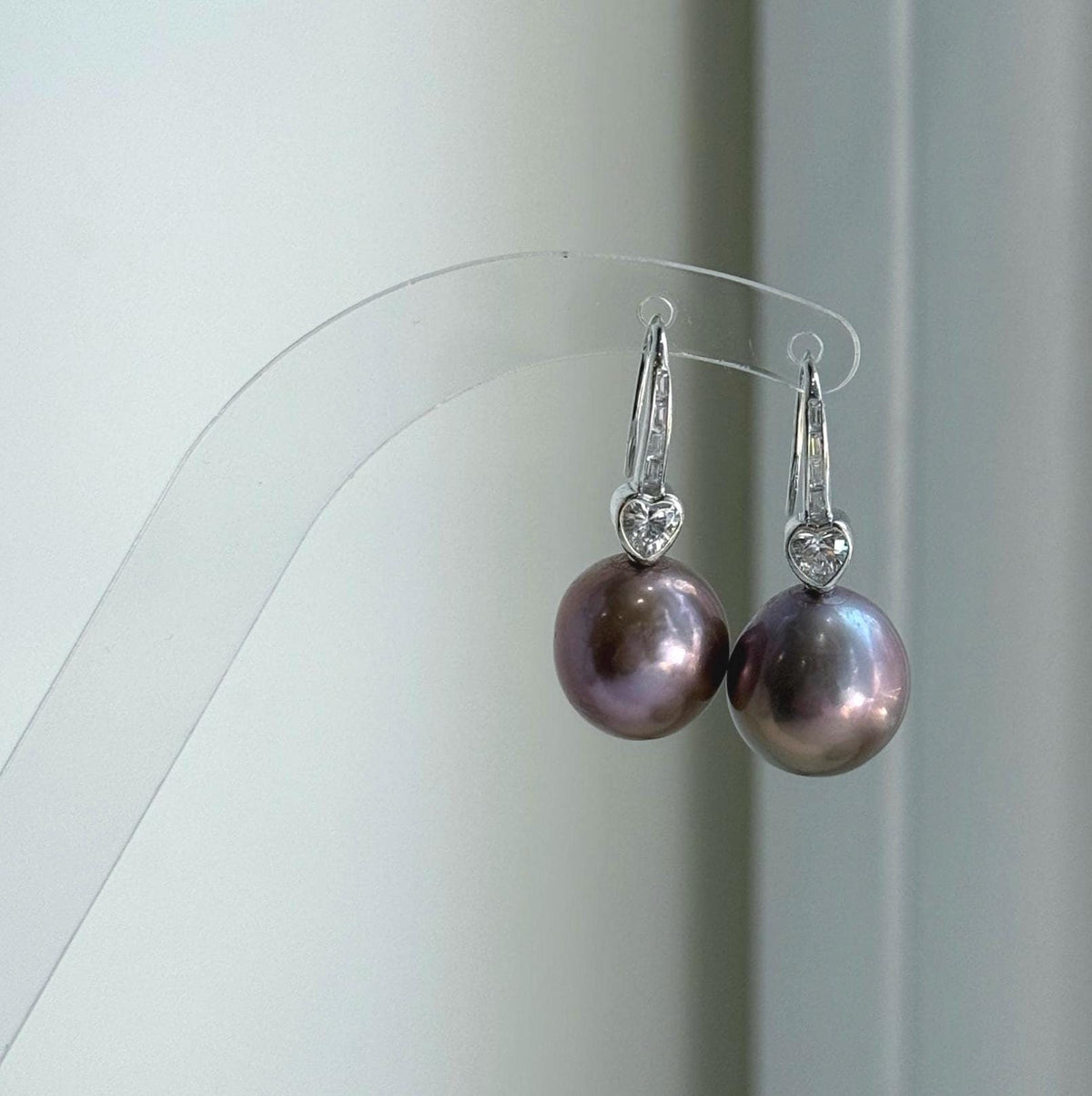 Elly’s 12.5mm Edison Rose lavender Pearls Earrings Hooks: Extreme luster Mirrored, 2.8cm high, S925 silver cool earrings.