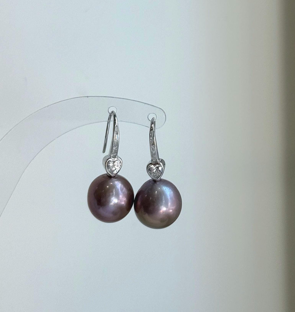 Elly’s 12.5mm Edison Rose lavender Pearls Earrings Hooks: Extreme luster Mirrored, 2.8cm high, S925 silver cool earrings.