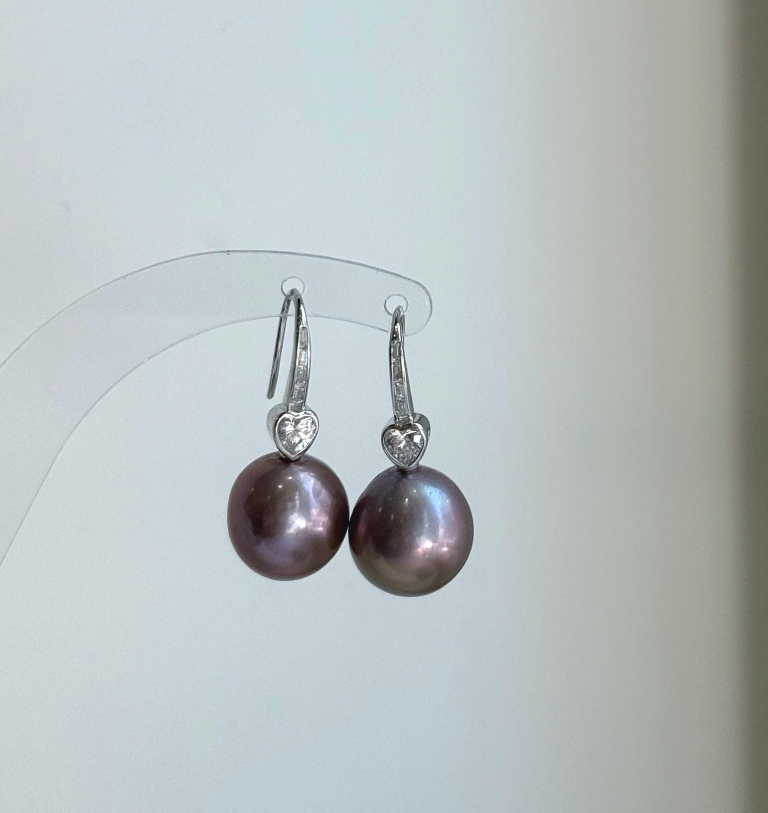 Elly’s 12.5mm Edison Rose lavender Pearls Earrings Hooks: Extreme luster Mirrored, 2.8cm high, S925 silver cool earrings.