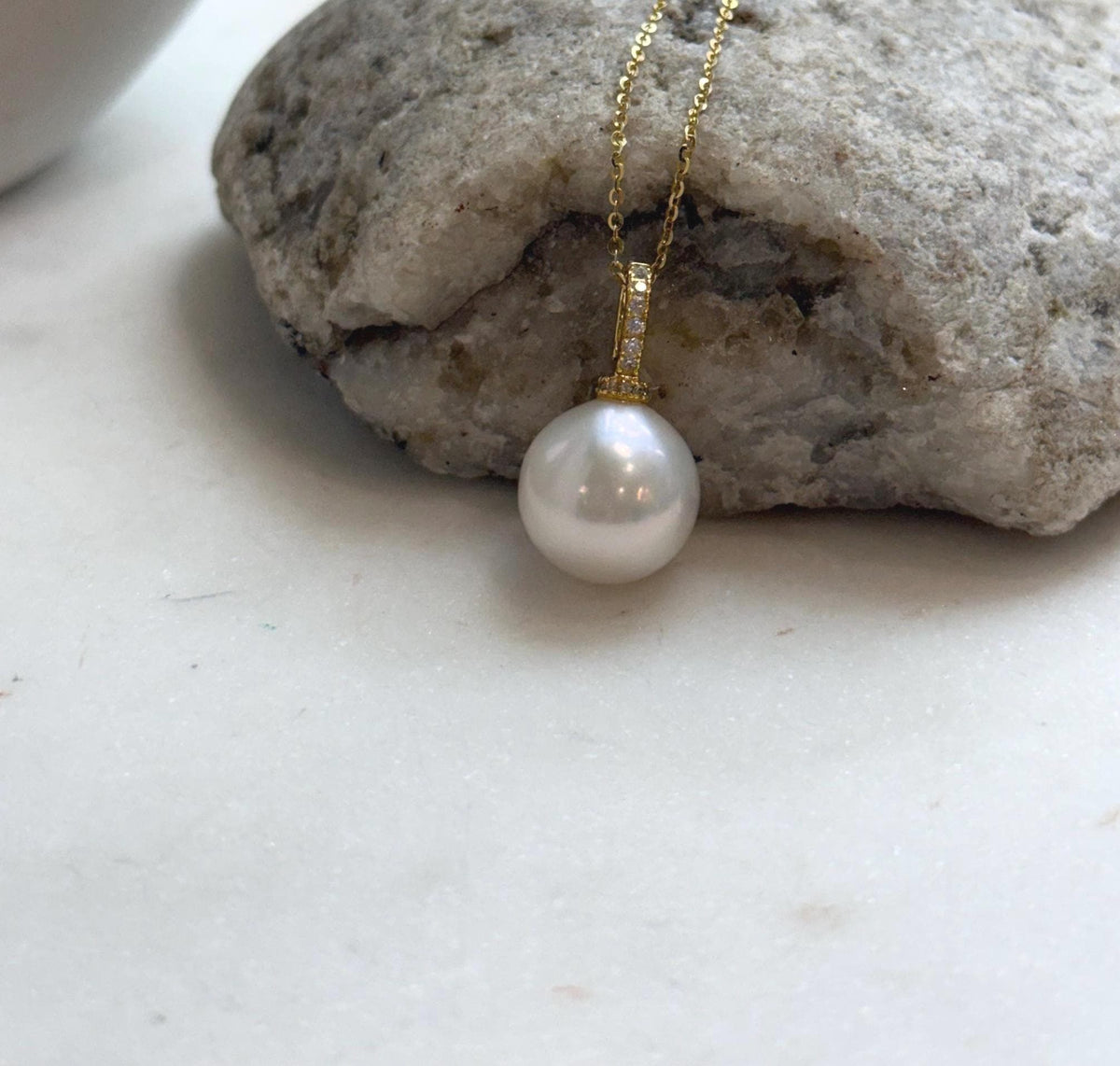white Edison Pearl stering silver pendant for her