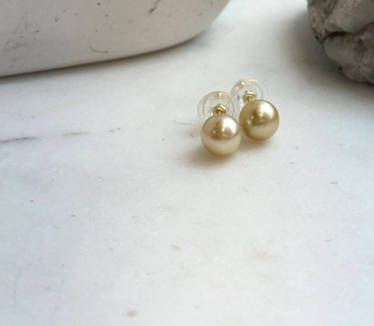 Elly’s 9.1mm Genius natural South sea deep tea gold ocean Pearls Earrings studs: Extreme luster, S925 silver earrings. 1 breath hole.