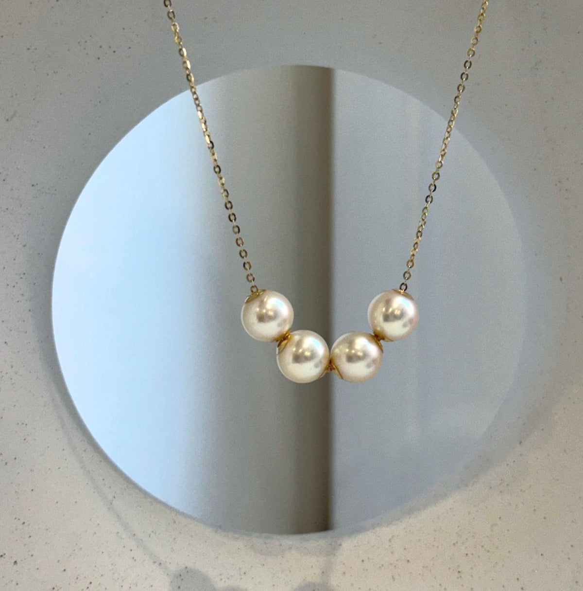 18k gold Akoya ocean pearl floating pendant