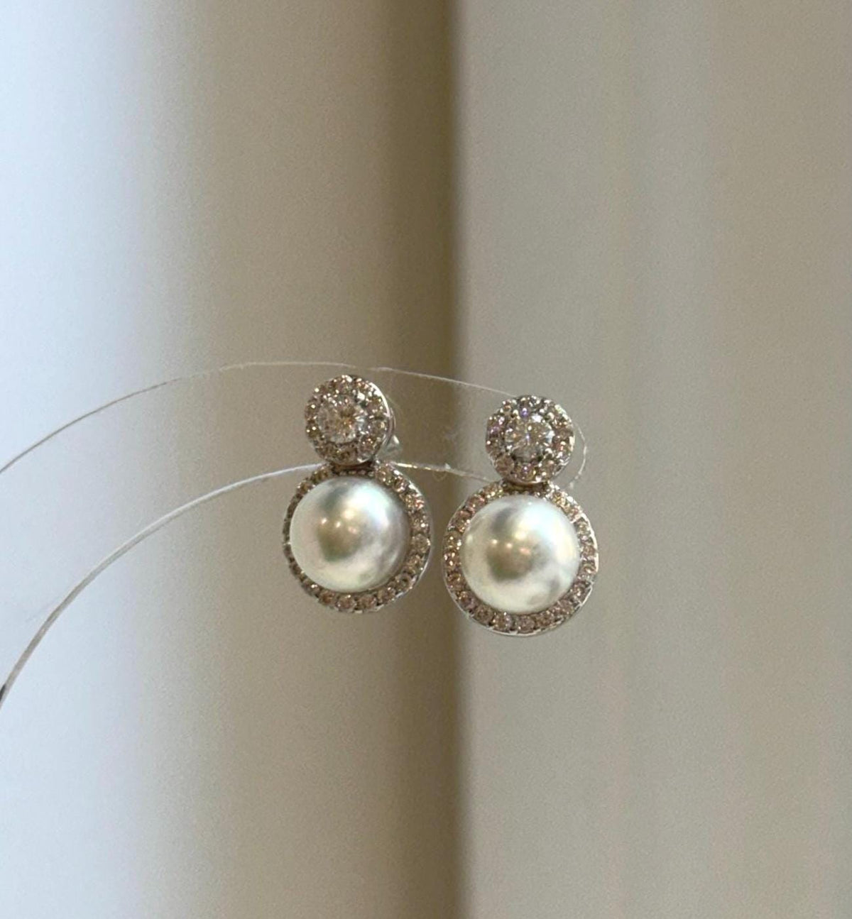 Elly’s 0.2ct Moissanite Akoya ocean pearls earrings: Extreme luster Mirrored, 7.3mm, 1x1.5cm, S925 silver cool earrings.