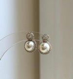 Elly’s 0.2ct Moissanite Akoya ocean pearls earrings: Extreme luster Mirrored, 7.3mm, 1x1.5cm, S925 silver cool earrings.