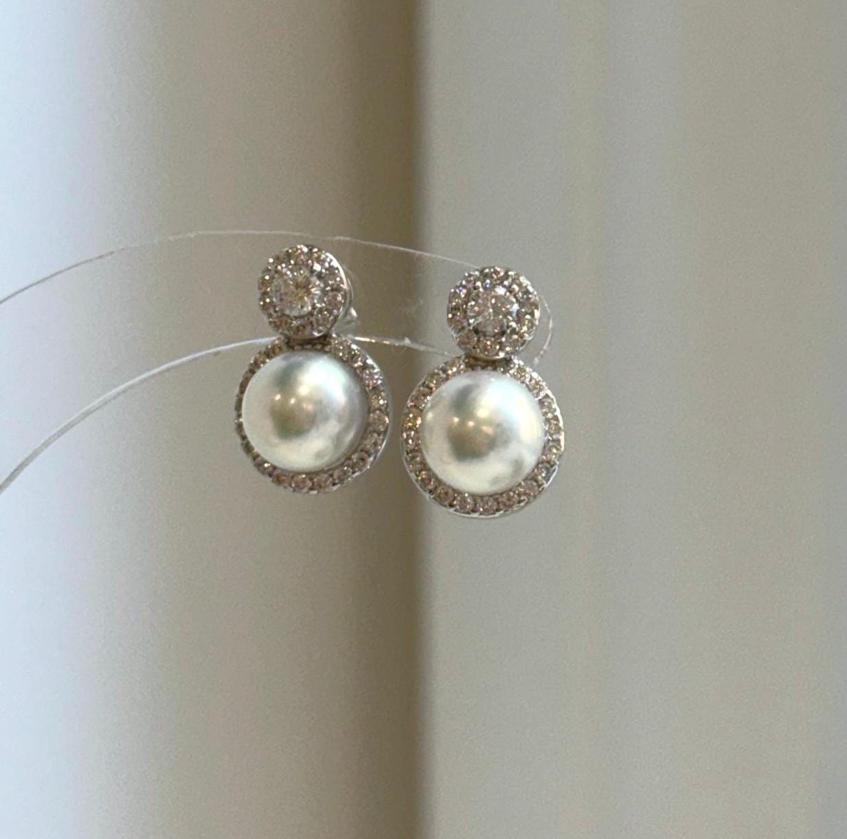Elly’s 0.2ct Moissanite Akoya ocean pearls earrings: Extreme luster Mirrored, 7.3mm, 1x1.5cm, S925 silver cool earrings.