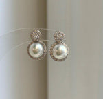 Elly’s 0.2ct Moissanite Akoya ocean pearls earrings: Extreme luster Mirrored, 7.3mm, 1x1.5cm, S925 silver cool earrings.