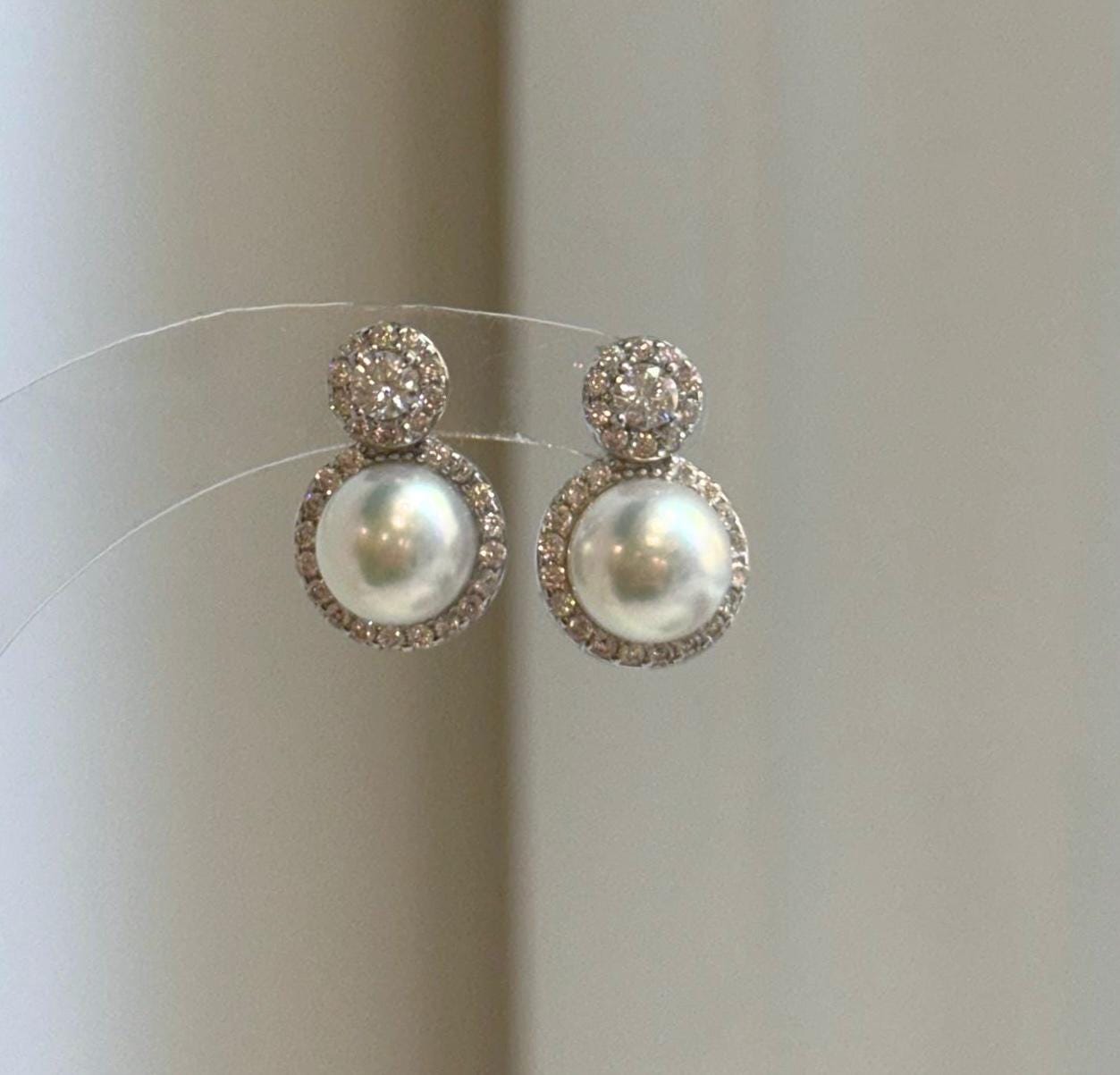Elly’s 0.2ct Moissanite Akoya ocean pearls earrings: Extreme luster Mirrored, 7.3mm, 1x1.5cm, S925 silver cool earrings.