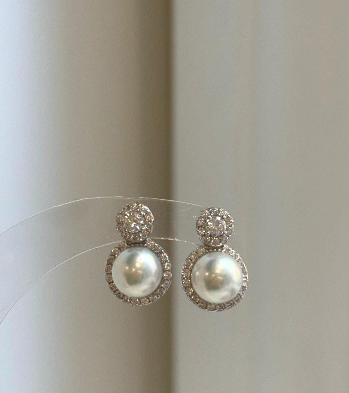 Elly’s 0.2ct Moissanite Akoya ocean pearls earrings: Extreme luster Mirrored, 7.3mm, 1x1.5cm, S925 silver cool earrings.