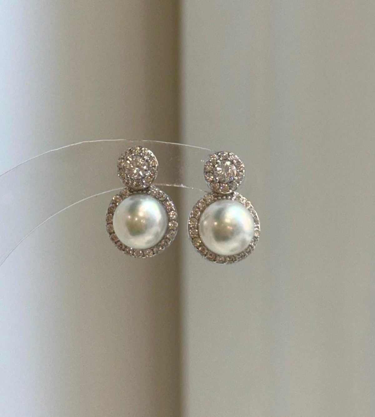 Elly’s 0.2ct Moissanite Akoya ocean pearls earrings: Extreme luster Mirrored, 7.3mm, 1x1.5cm, S925 silver cool earrings.