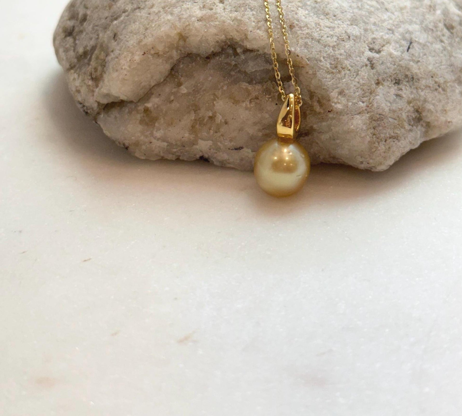 south sea deep golden ocean pearl cool fancy pendant
