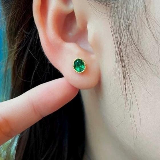 lab emerald vivid green gemstone sterling silver earrings