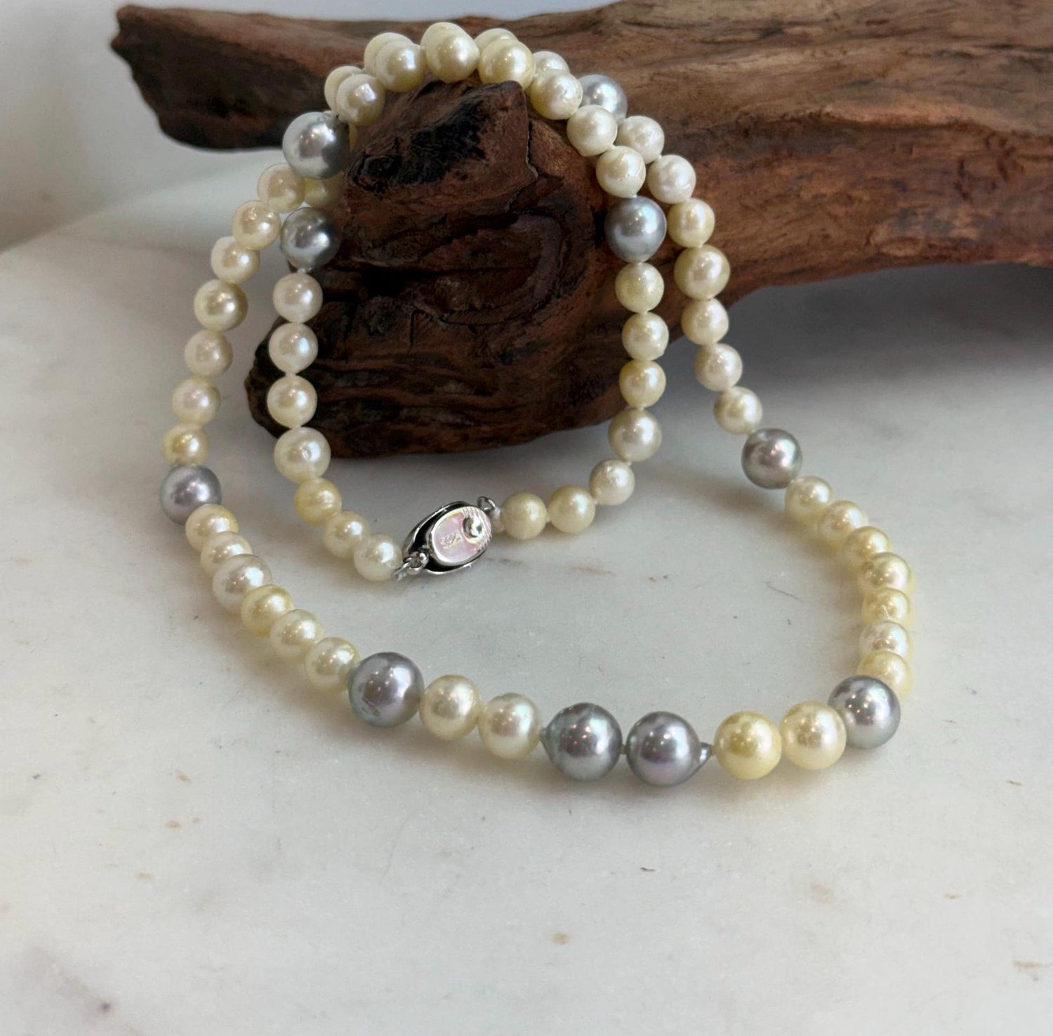 Akoya ocean golden silver pearls necklace strand