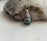 Elly’s 12.4mm Genius Tahitian platinum hunter Ocean Pearl Pendant: Extreme luster mirrored, 2.3cm high, S925 silver pendant.