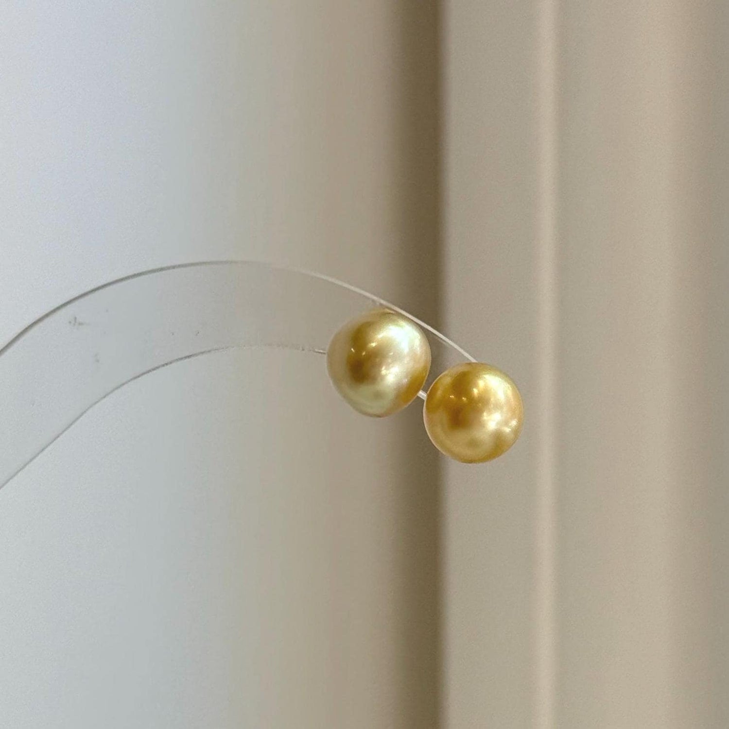 deep tea gold earrings studs