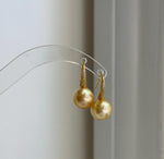 Elly’s 11.5mm Genius South sea golden ocean Pearls High-heel Earrings hooks: Extreme luster, 2.5cm high, S925 silver cool earrings.
