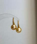 Elly’s 11.5mm Genius South sea golden ocean Pearls High-heel Earrings hooks: Extreme luster, 2.5cm high, S925 silver cool earrings.