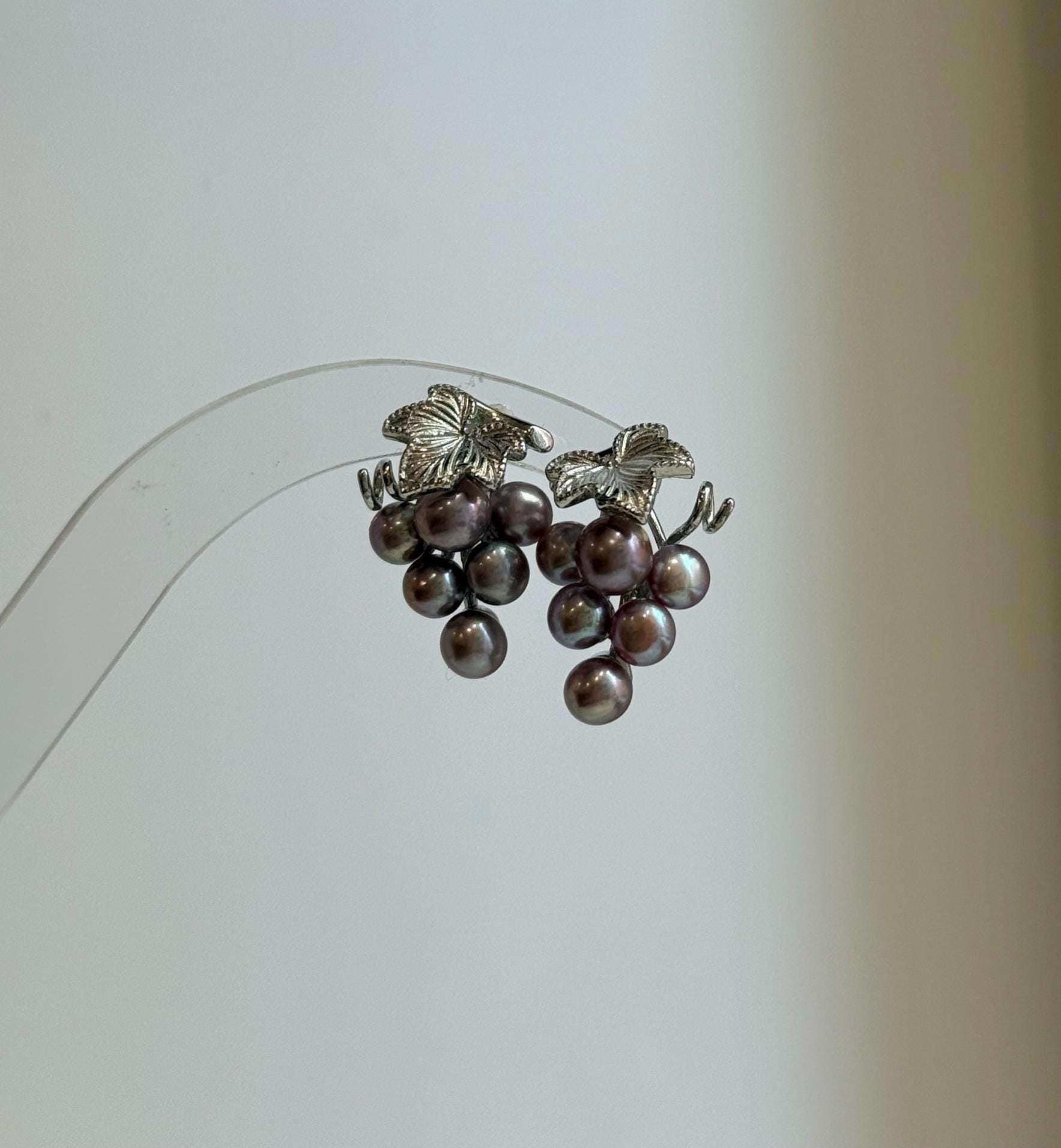 Elly’s 4.8-5.8mm Genius Freshwater purple Keshi Pearls Grape Earrings: Extreme luster mirrored, 1.4x2.2cm, S925 silver cool grape earrings.