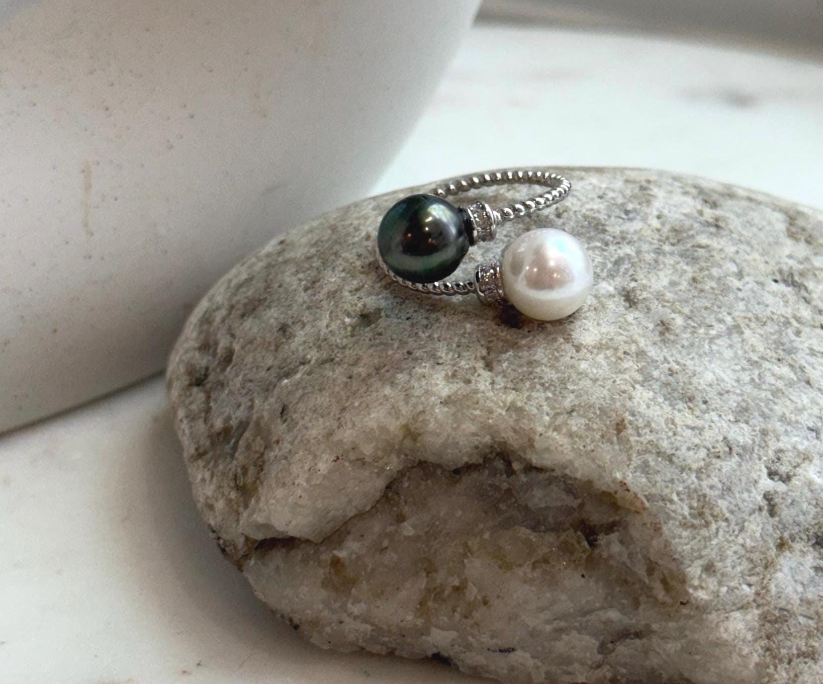 Elly’s Double Tahitian ocean Edison pearls Ring: Extreme luster mirrored, 9-9.5mm , S925 silver adjustable minimalist high quality daily price pearls Ring.