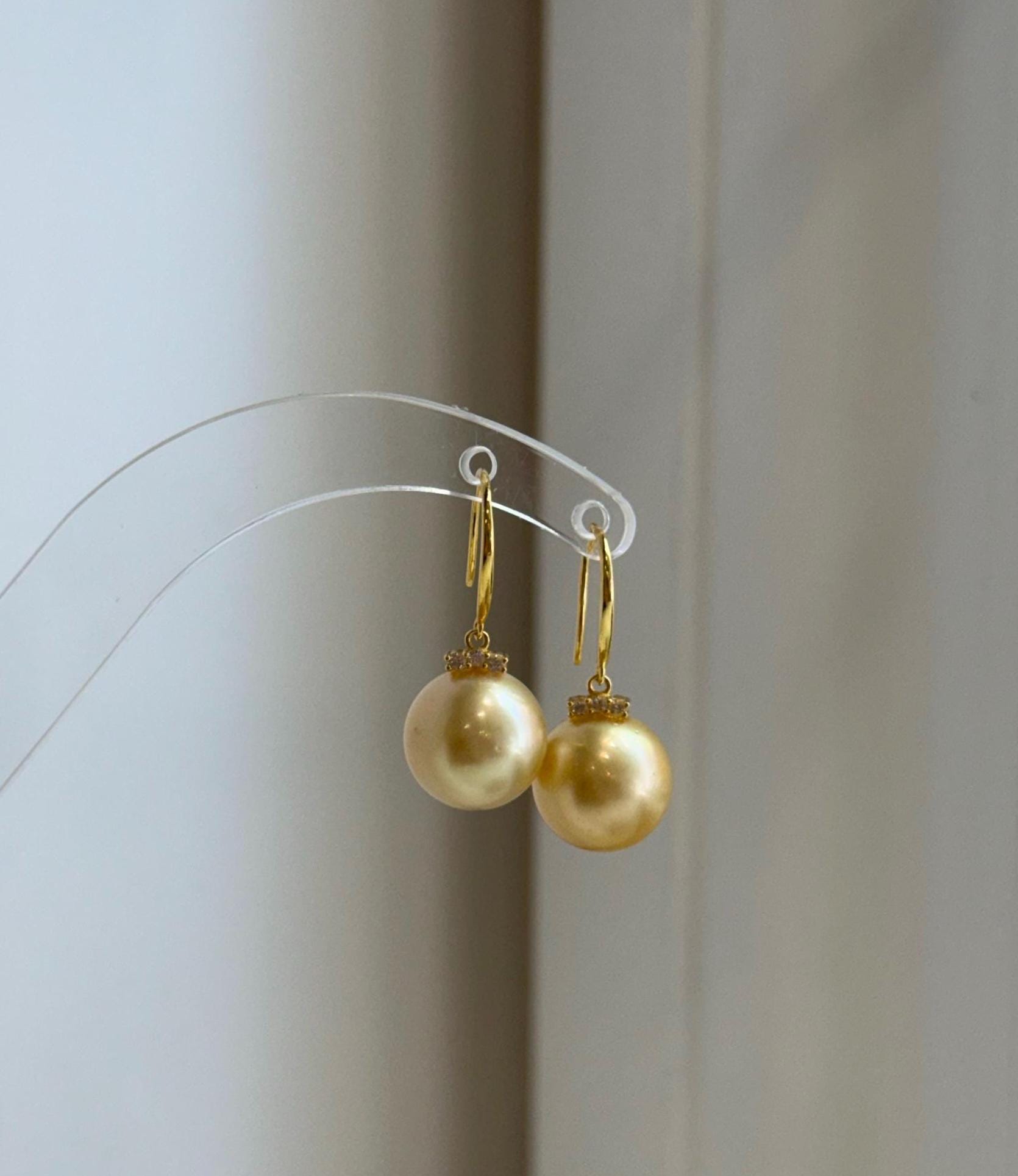 south sea golden quality earrings hooks for her birthday