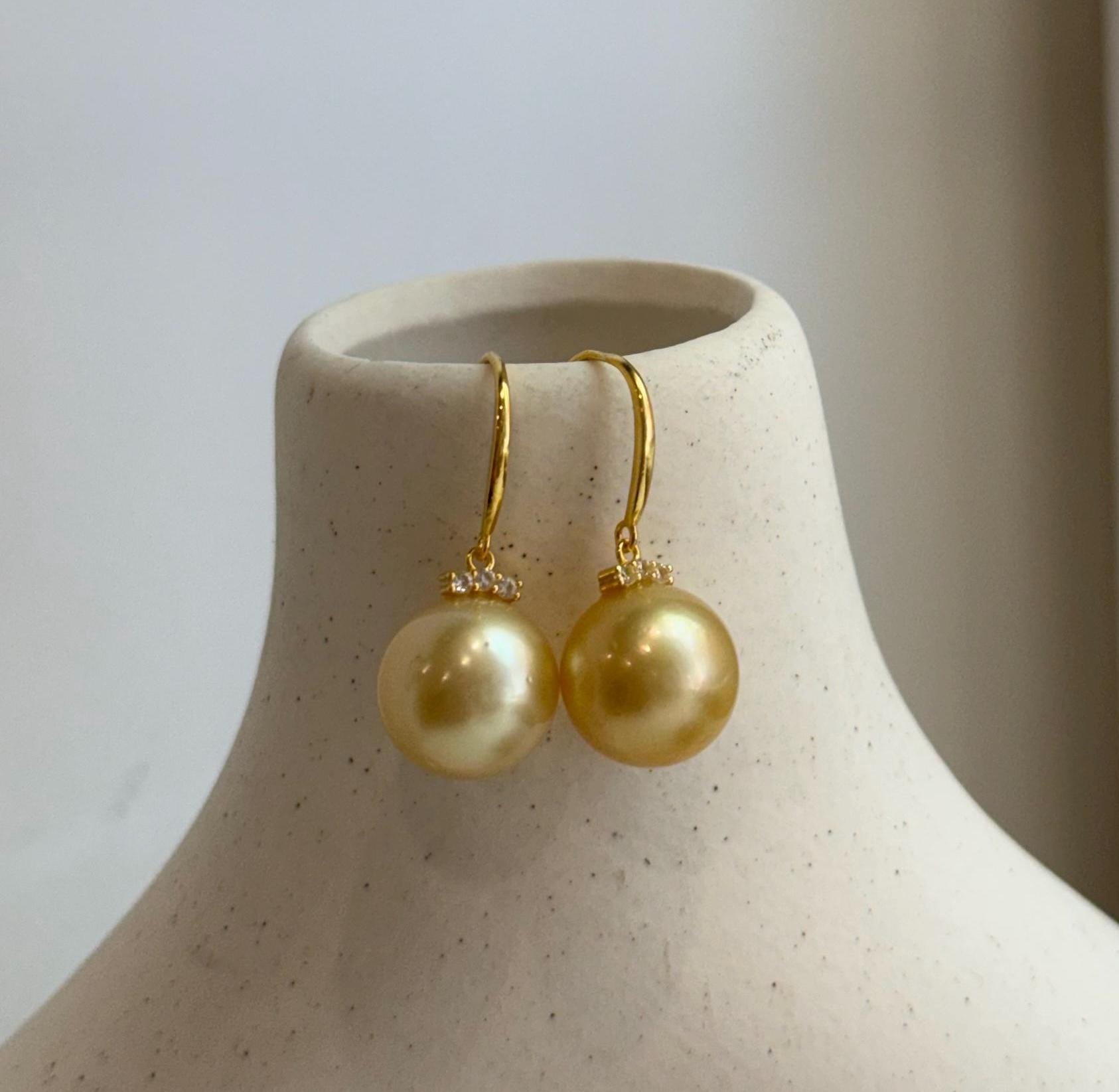 south sea golden quality earrings hooks for her birthday
