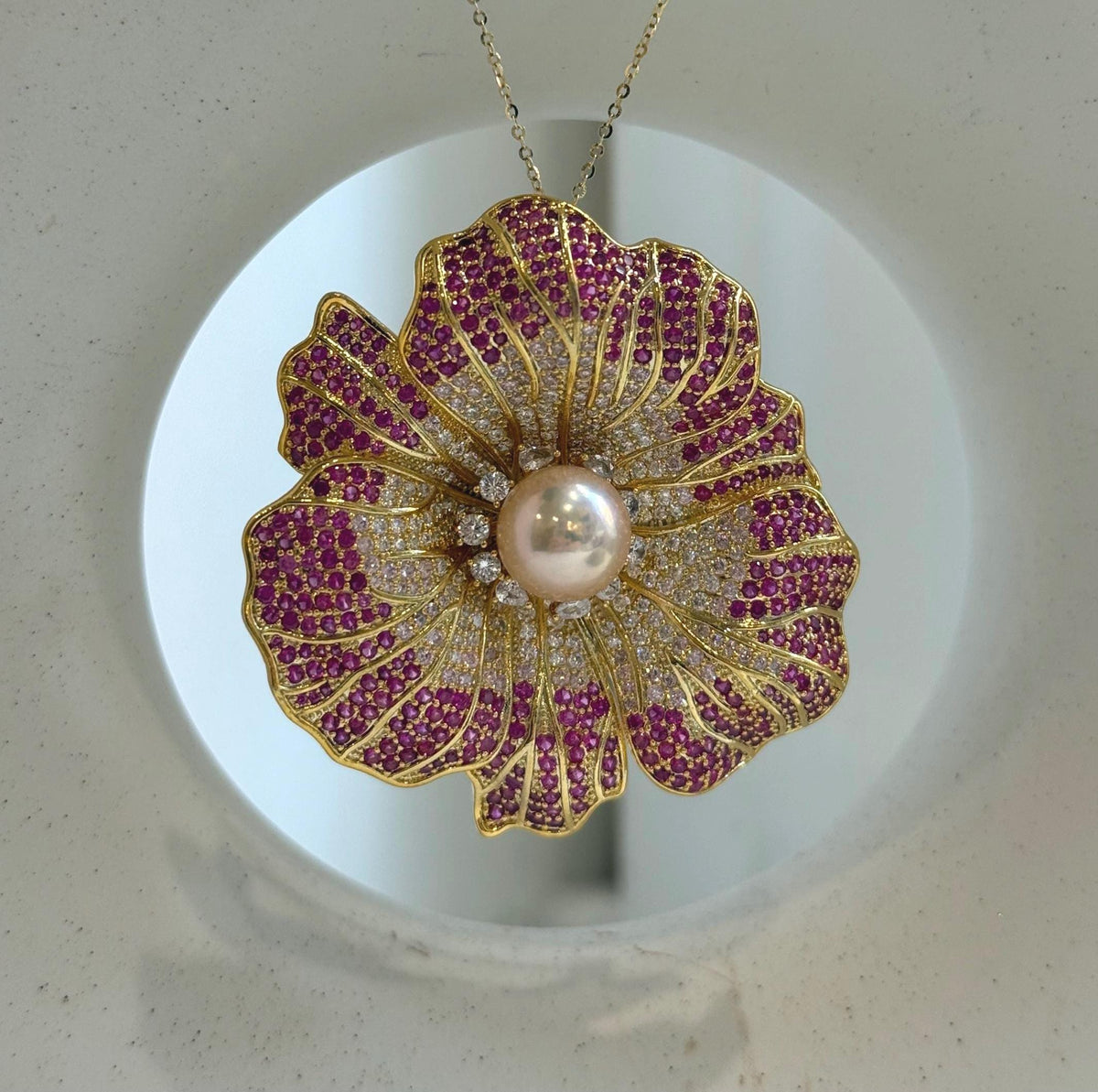 Elly’s 11.2mm Edison peach gold pearl Floral brooch pendant 2in1: Extreme luster mirrored, 5.5cm dia.