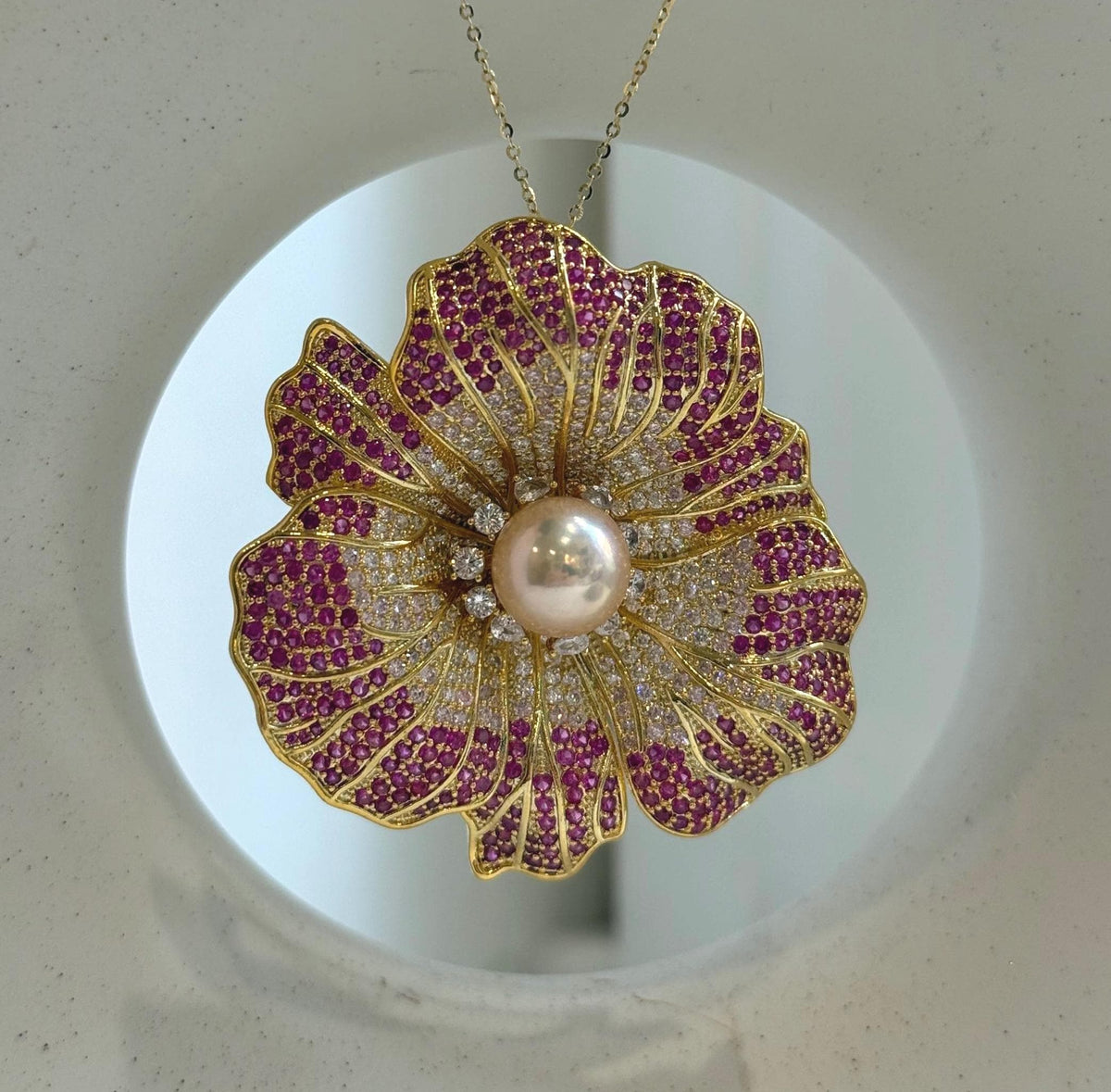 Elly’s 11.2mm Edison peach gold pearl Floral brooch pendant 2in1: Extreme luster mirrored, 5.5cm dia.